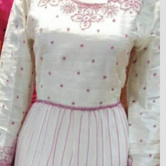 Cream Off White and Pink Anarkali Style Indian Outfit Dress Long Sleeve - Picture 4 of 4